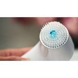 Silk'n Fresh Deluxe Dybderensende ansigtsbørste med dispenser