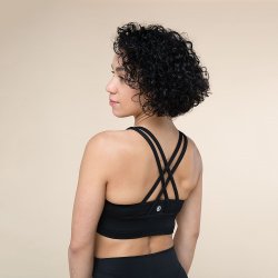 Niyama Essentials Sports BH med krydsede stropper - Sort
