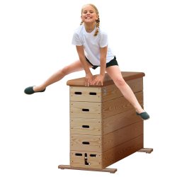 Plint i massivt knastfrit nletr med gte koskind p lget