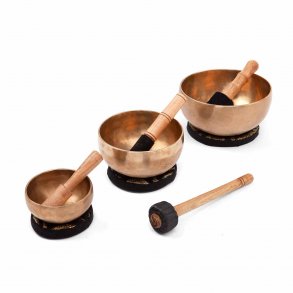 Bodhi Indisk Hndlavet Klangsklest med 3 skle, puder og trkller