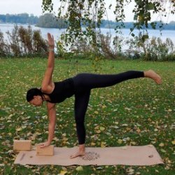 Samarali Yogablok i kork - kologisk - 22,7 x 12 x 7,5 cm.