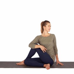 Yamadhi Yogabluse med 3/4 rmer i viskose - Rd/Burgundy